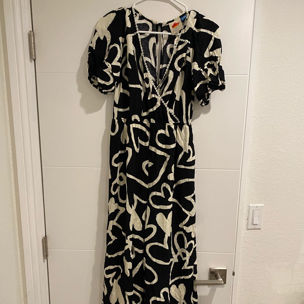 FARM RIO FOR ANTHROPOLOGIE HEART PATTERN PUFF SLEEVE JUMPSUIT!